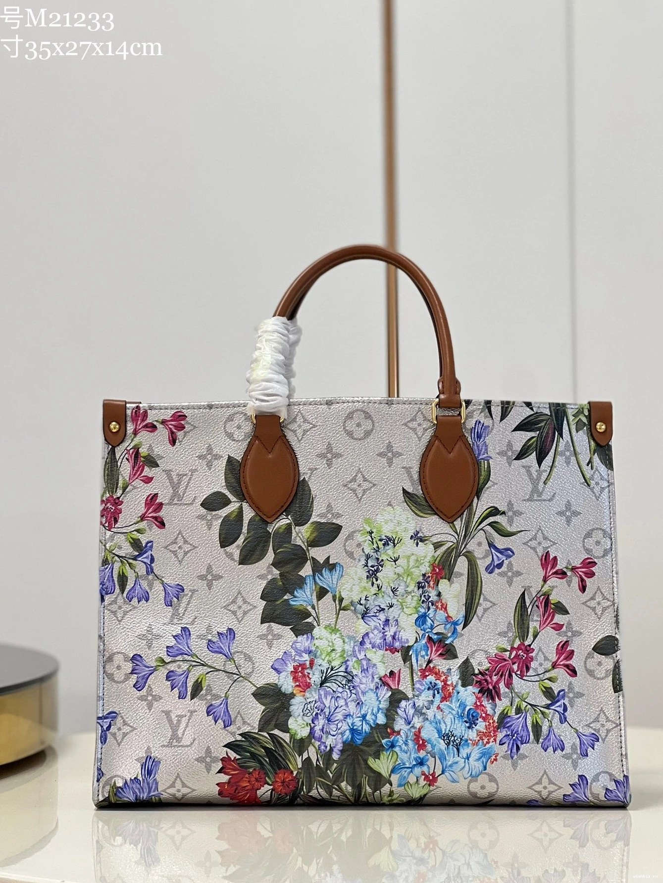 WIS VUITTON LOUIS MM ONTHEGO 1005